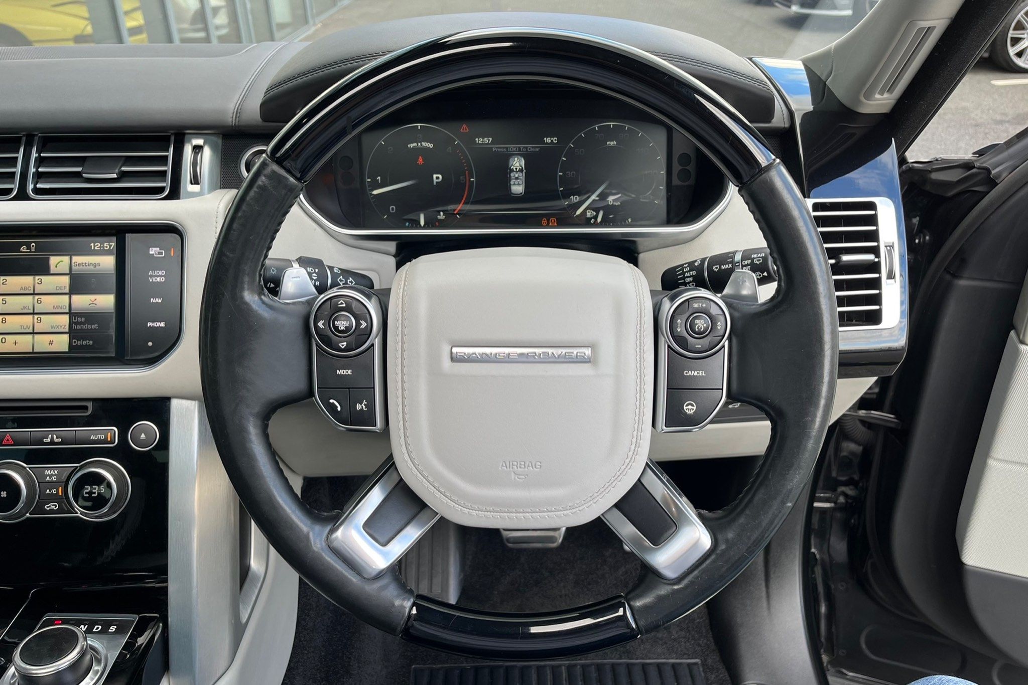 2015 Land Rover Range Rover 4.4 SD V8 Autobiography Auto 4WD Euro 5 5dr